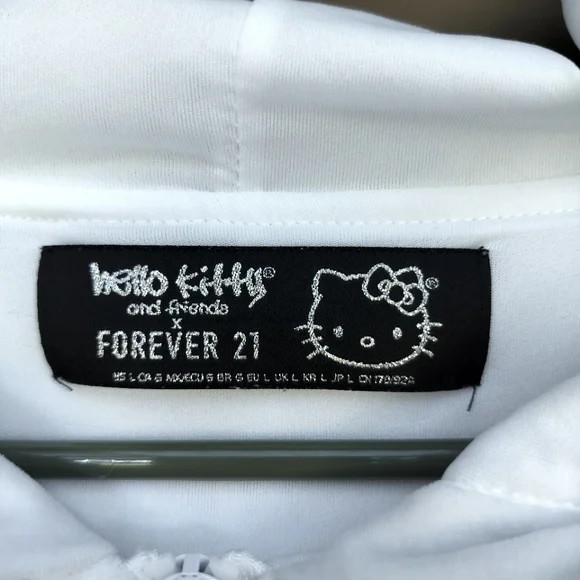 Forever 21 X Hello Kitty White Velour Cropped Hoodie with Rhinestones Rare - Picture 5 of 11